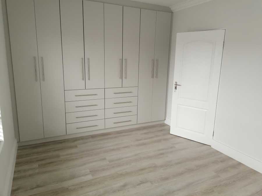 To Let 3 Bedroom Property for Rent in Langeberg Heights Western Cape